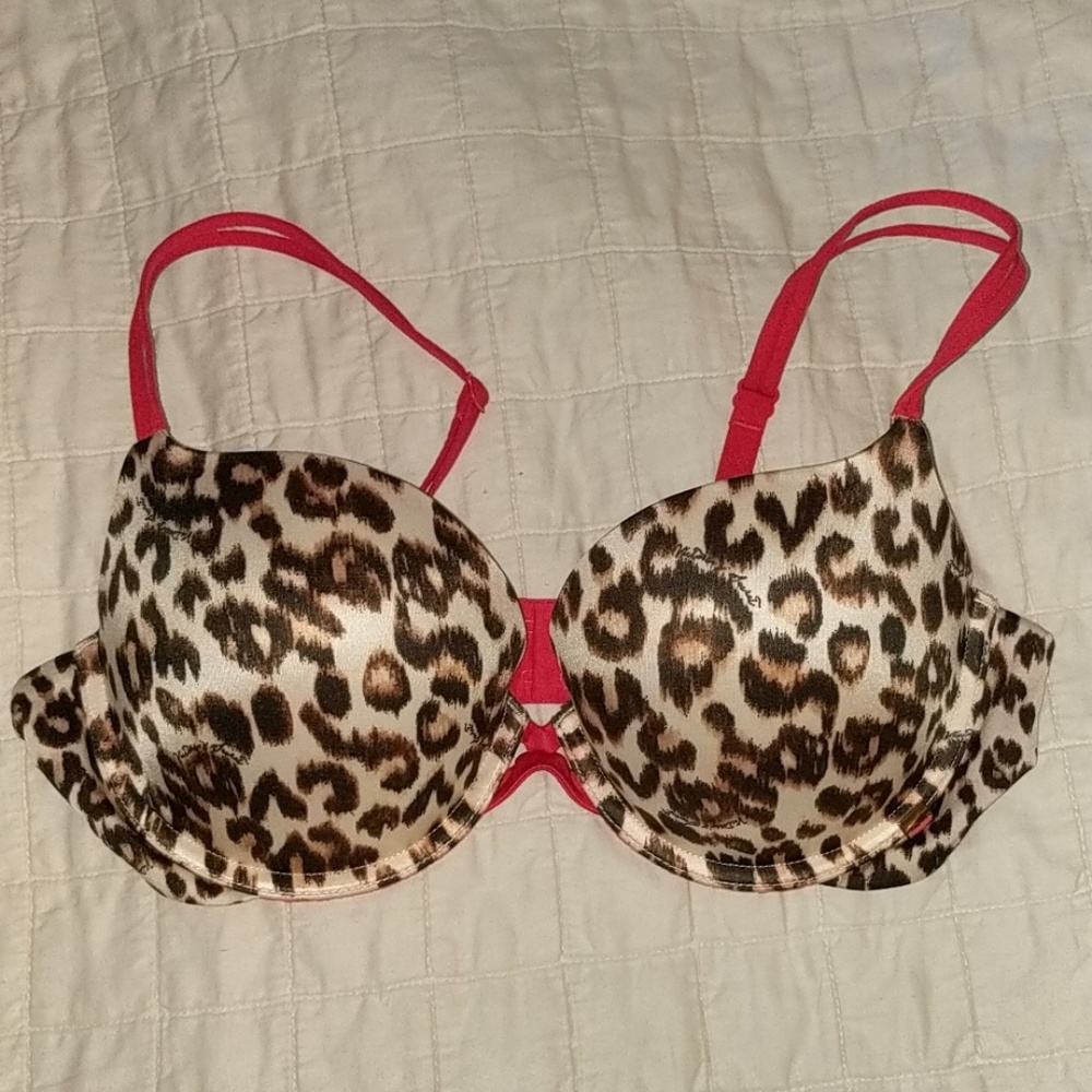 Victoria's Secret Very Sexy Padded Demi, size 34D